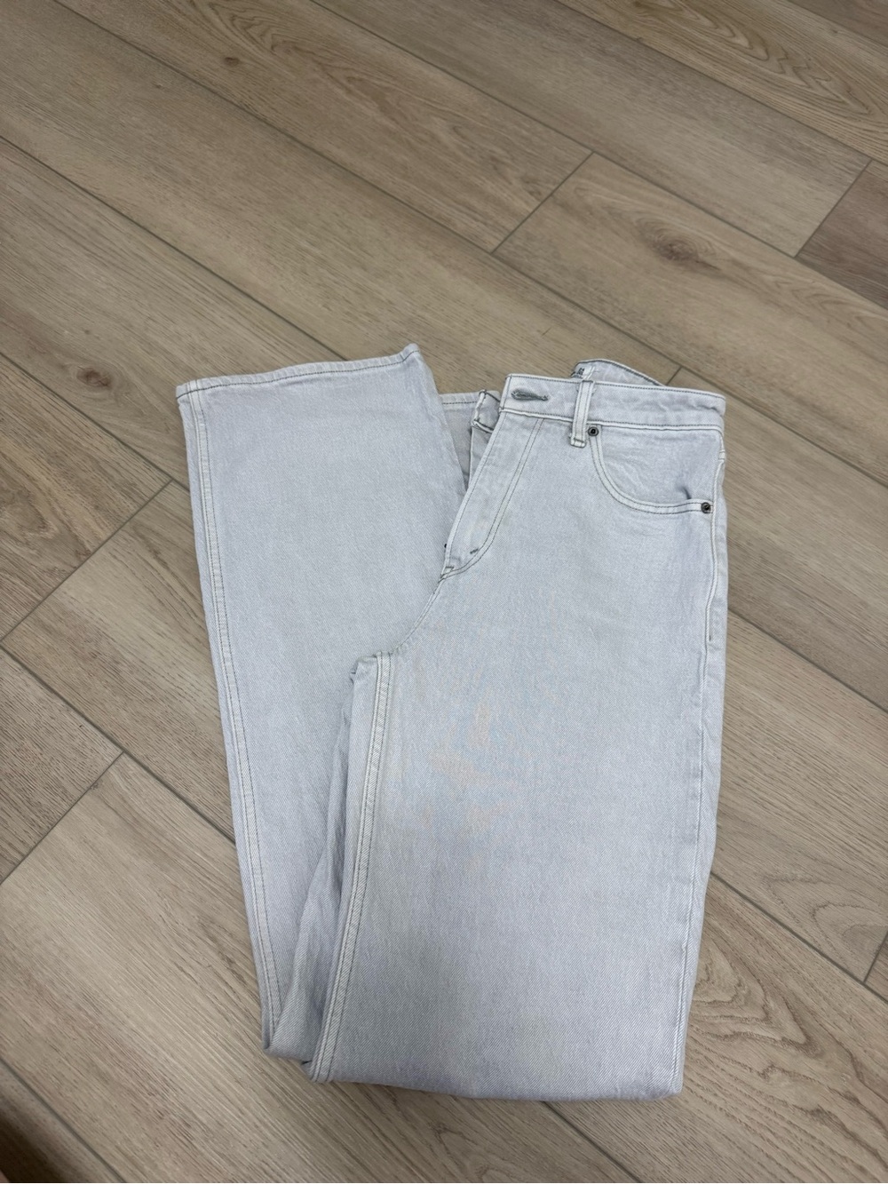 Abercrombie & Fitch Women’s High-Rise 90s Relaxed Jean